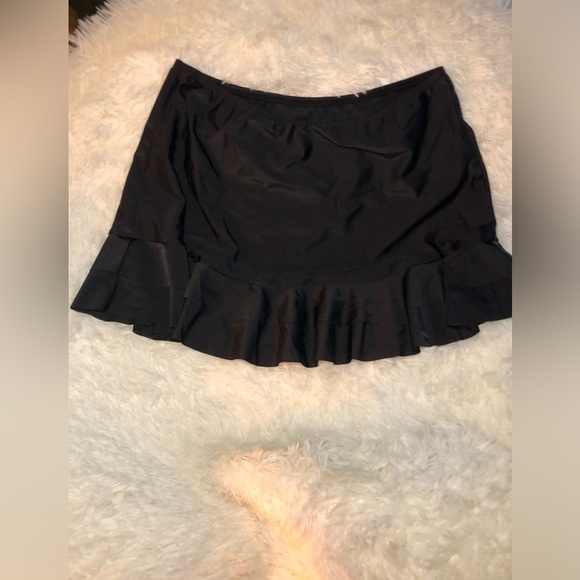 VENUS Black Mini Swim Skirt - Picture 4 of 13